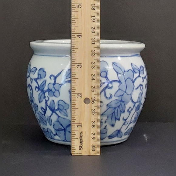 VINTAGE Chinese Ceramic Vase - Picture 5 of 8